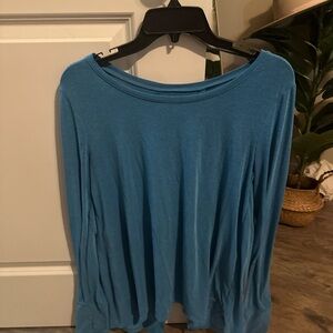 Gap Long Sleeve Athletic Top